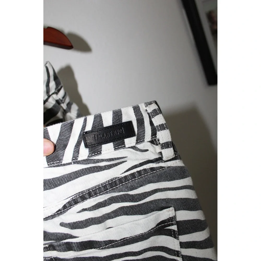 BlankNYC The Barrow Zebra Print High Rise Frayed Denim Shorts Black White 27